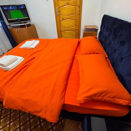 Linen Tree Apartment Baile Herculane Bagian luar foto