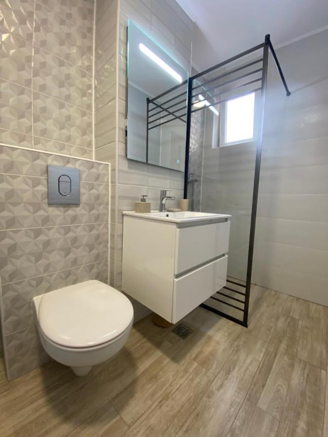 Linen Tree Apartment Baile Herculane Bagian luar foto